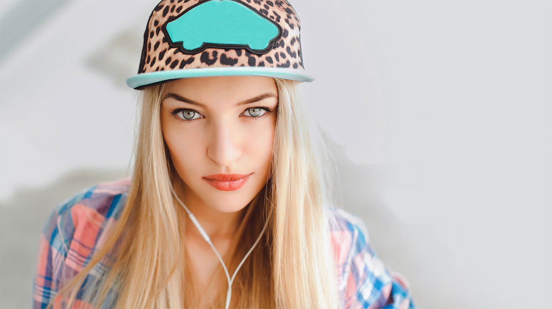 15 CHIC URBAN HATS YOU’LL WANT TO WEAR